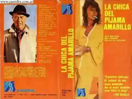La Chica del Pijama Amarillo