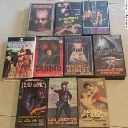 Carátula o foto de Lote de películas en VHS: Trick or Treats, The Clairvoyant, Don’t Open the Door, etc